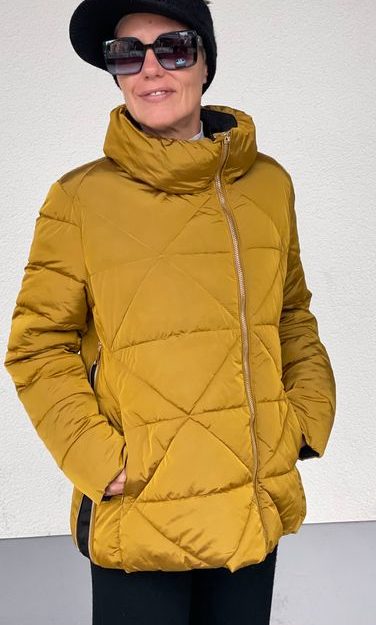 Steppjacke-goldfarben